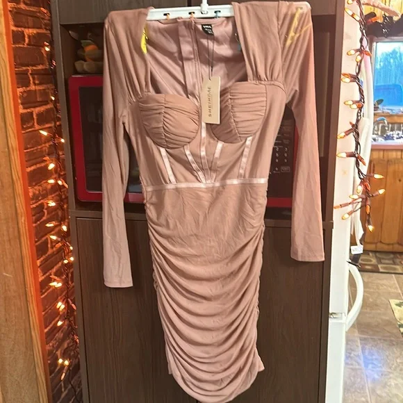 NWT SHEIN BAE long sleeve ruched dress in L - Picture 2 of 12